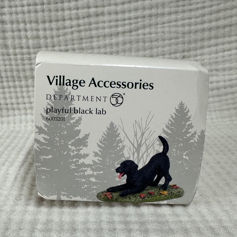 Department 56 Village Accessories Playful Black Lab 6003201 RARE New in box
